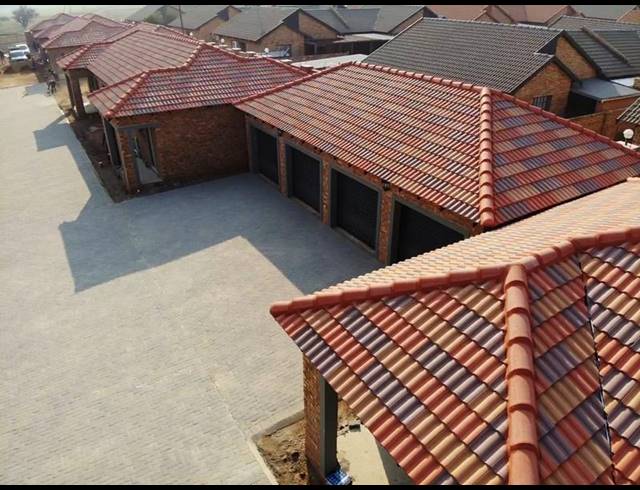 2 BEDROOM TOWNHOUSE FOR SALE IN RIVERSDALE